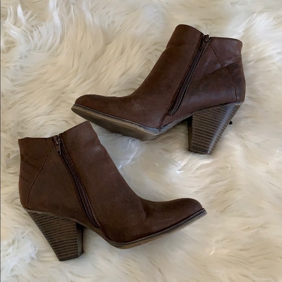 Excellent condition Mia brown suede leather bootie - Picture 5 of 8